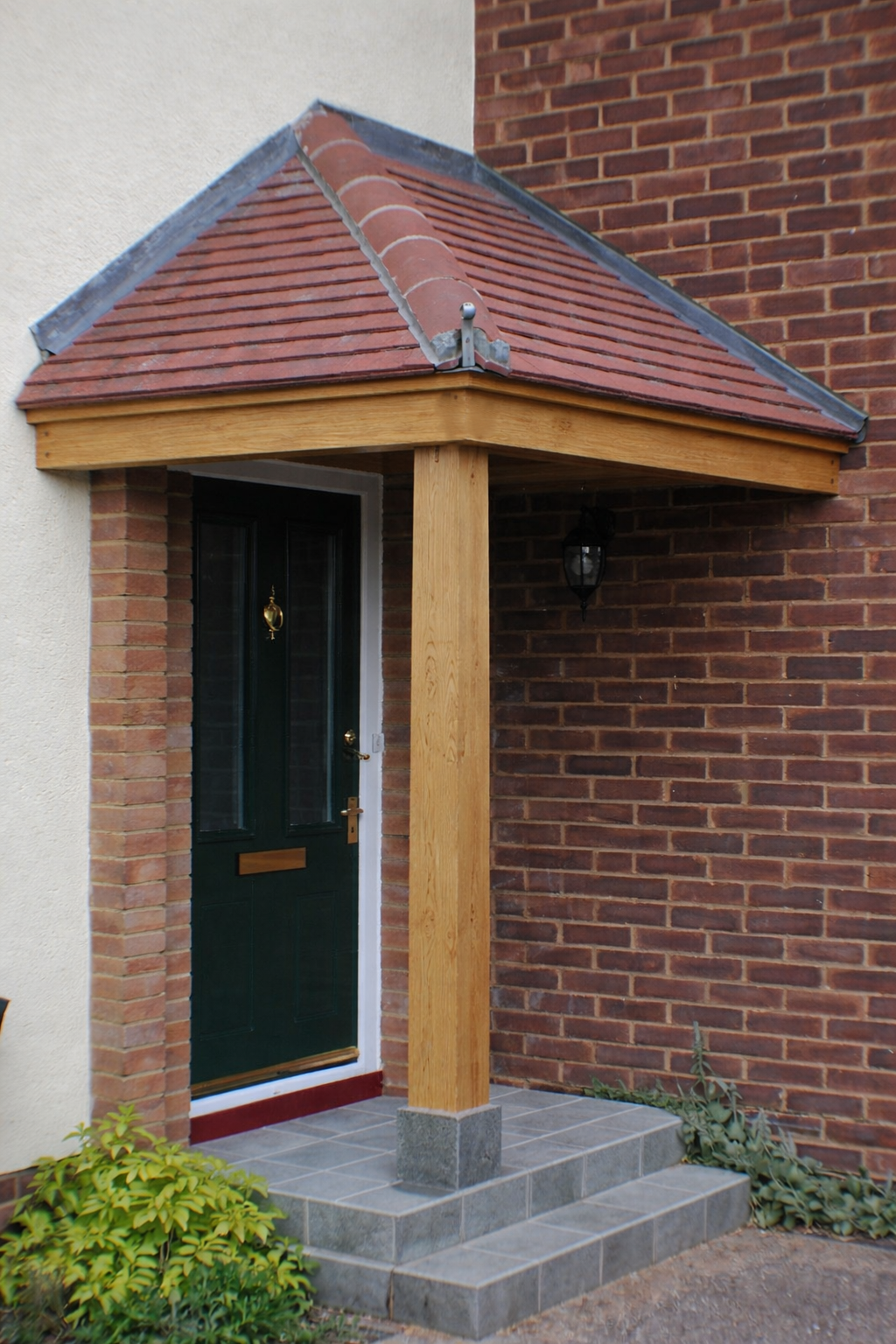 single hip supported on a post